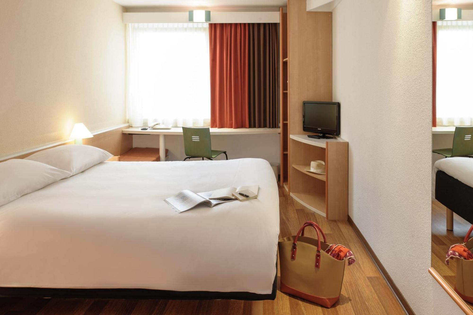 Standard Double Room,1394827664:JPEG